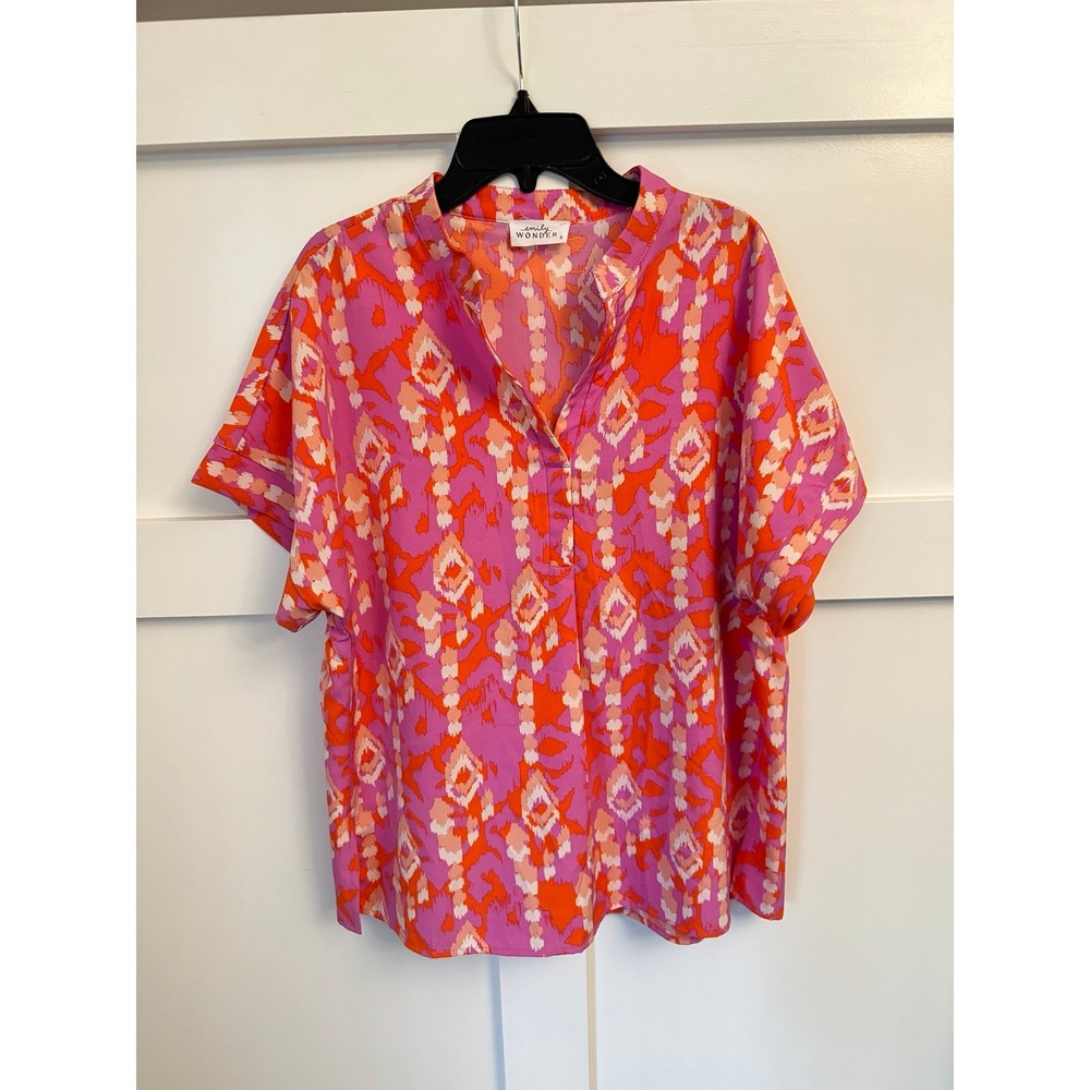 Emily Wonder‎ pink orange printed blouse size small EUC